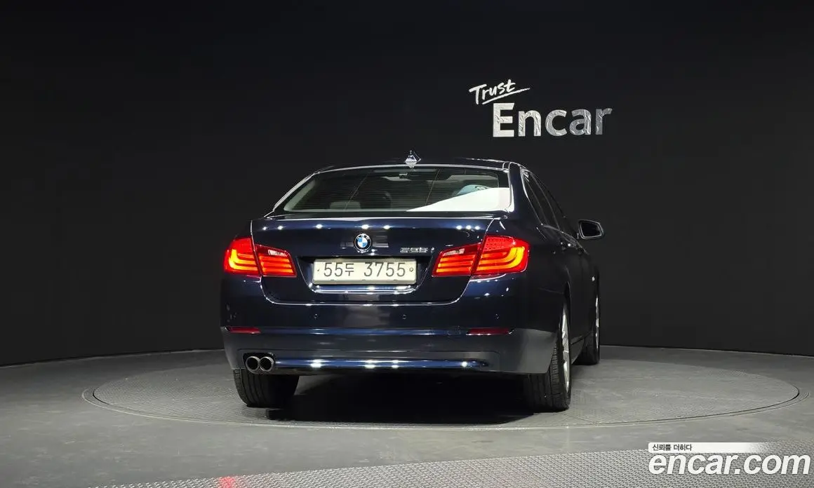 BMW 5 серия 2010 2.5 автомат (гидро), фото 4