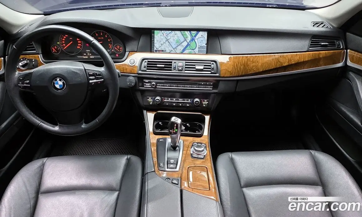 BMW 5 серия 2010 2.5 автомат (гидро), фото 7