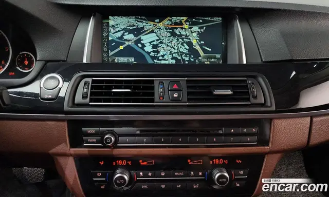 BMW 5 серия 2014 2.0 автомат (гидро), миниатюра 12