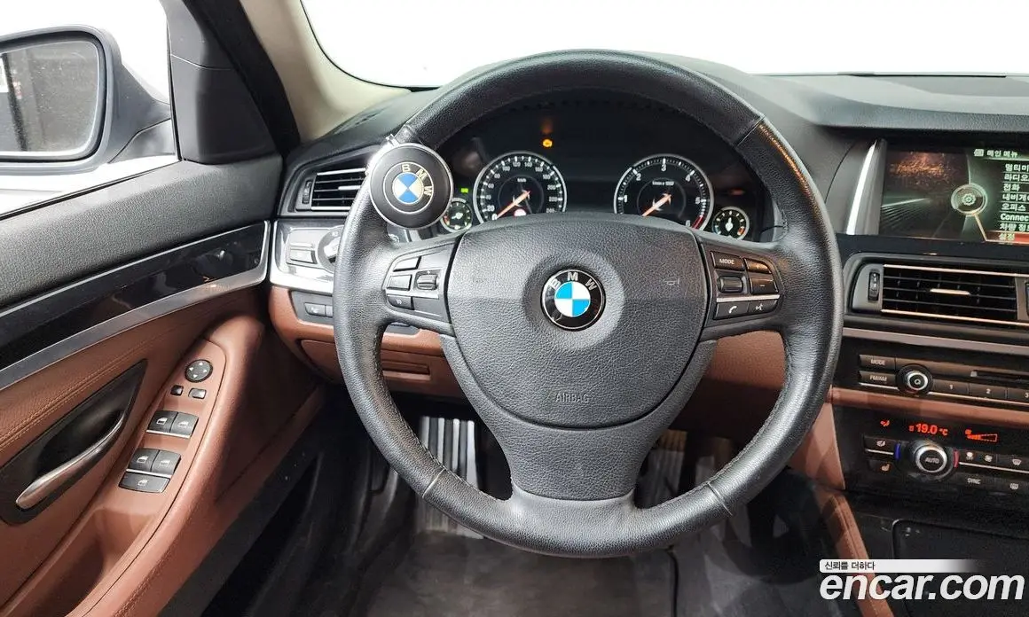 BMW 5 серия 2014 2.0 автомат (гидро), фото 13