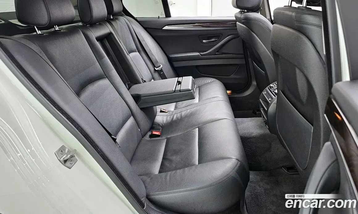 BMW 5 серия 2016 2.0 автомат (гидро), фото 12