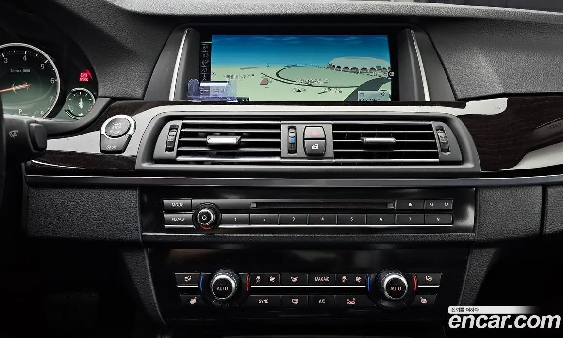 BMW 5 серия 2016 2.0 автомат (гидро), фото 14
