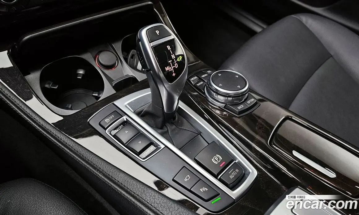 BMW 5 серия 2016 2.0 автомат (гидро), фото 9