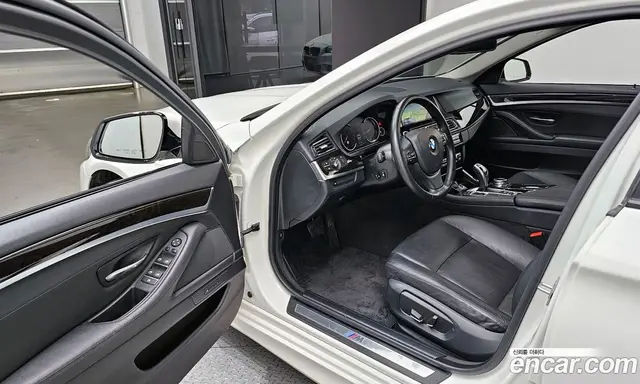 BMW 5 серия 2016 2.0 автомат (гидро), миниатюра 10