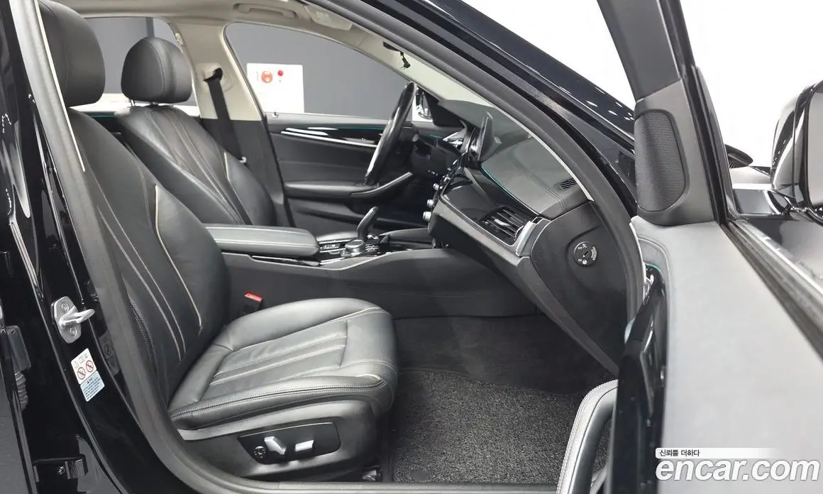 BMW 5 серия 2018 2.0 автомат (гидро), фото 17