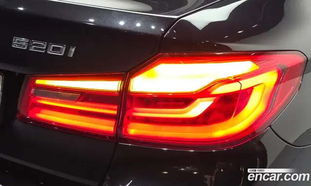 BMW 5 серия 2018 2.0 автомат (гидро), миниатюра 9