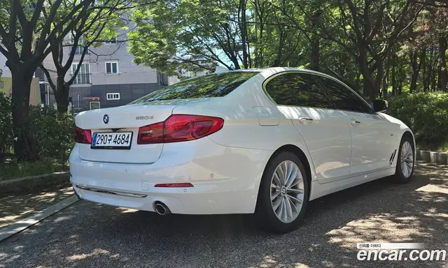 BMW 5 серия 2018 2.0 автомат (гидро), миниатюра 2