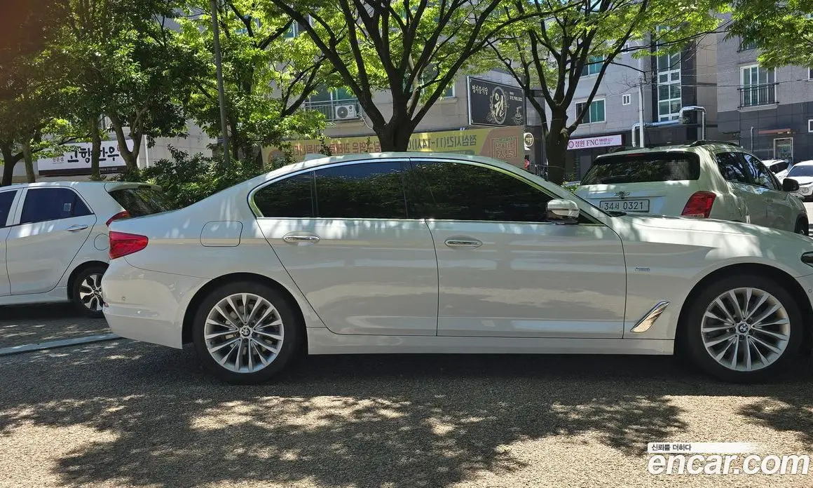 BMW 5 серия 2018 2.0 автомат (гидро), фото 5