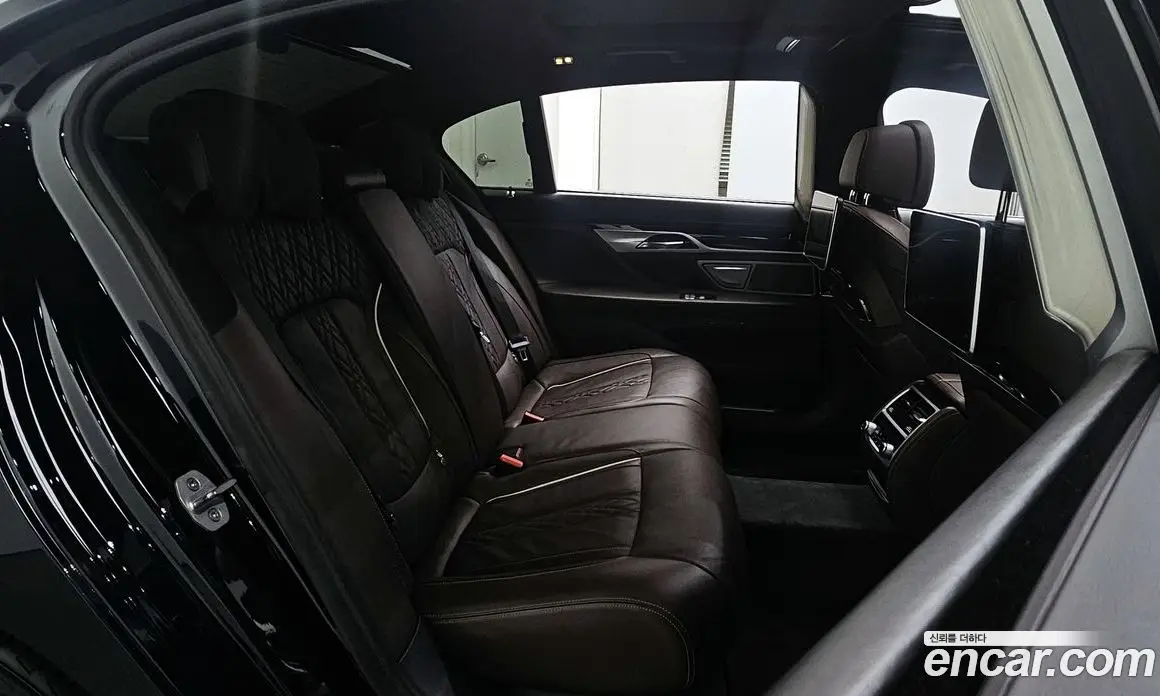BMW 7 серия 2019 3.0 автомат (гидро), фото 13 BMW 7 серия 2019 3.0 автомат (гидро), фото 13