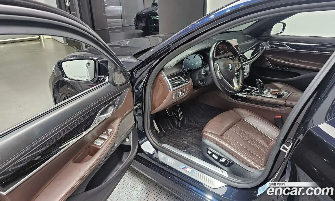 BMW 7 серия 2019 3.0 автомат (гидро), фото 10 BMW 7 серия 2019 3.0 автомат (гидро), фото 10