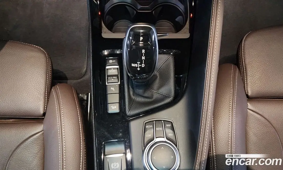 BMW X2 2023 2.0 автомат (гидро), фото 9