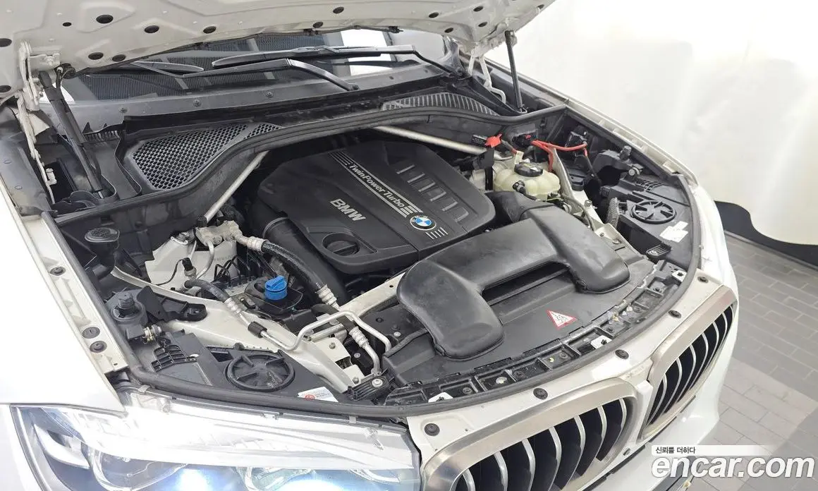 BMW X6 2016 3.0 автомат (гидро), фото 6