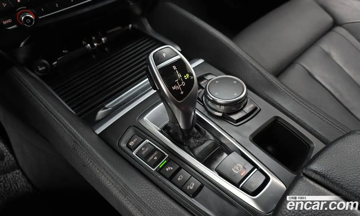 BMW X6 2016 3.0 автомат (гидро), фото 9