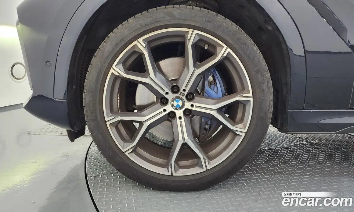 BMW X6 2021 3.0 автомат (гидро), фото 5