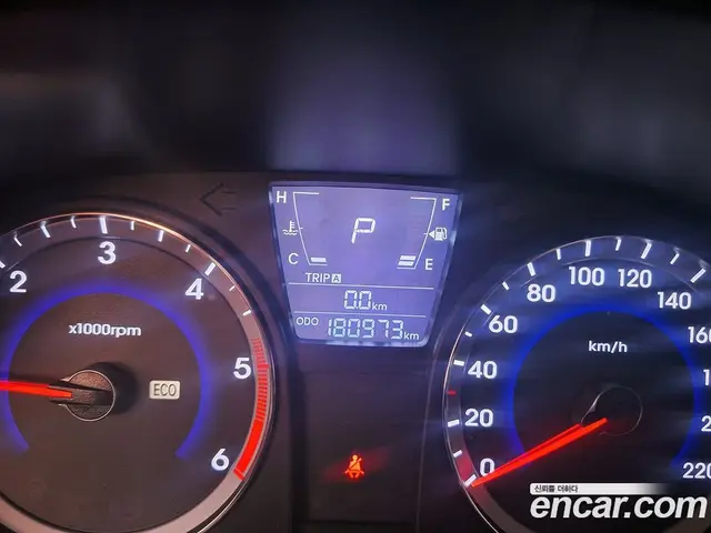 Hyundai Accent 2012 1.6 автомат (гидро), миниатюра 12