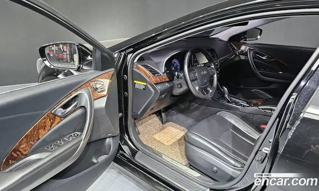 Hyundai Aslan 2014 3.0 автомат (гидро), миниатюра 10