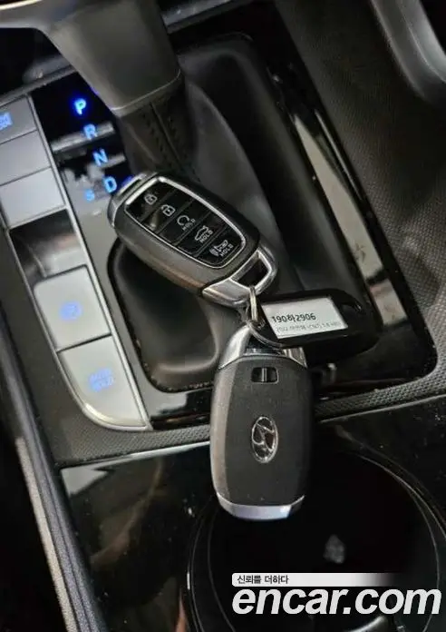 Hyundai Avante 2023 1.6 автомат (гидро), фото 14
