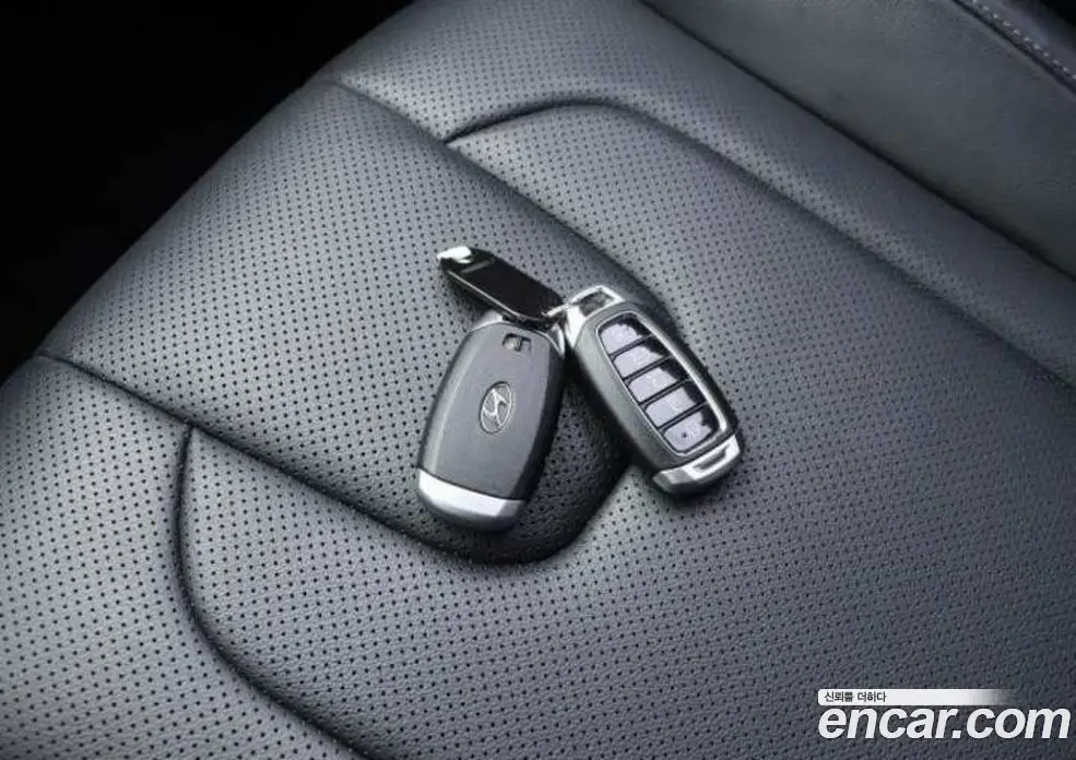 Hyundai Avante 2023 1.6 автомат (гидро), фото 11