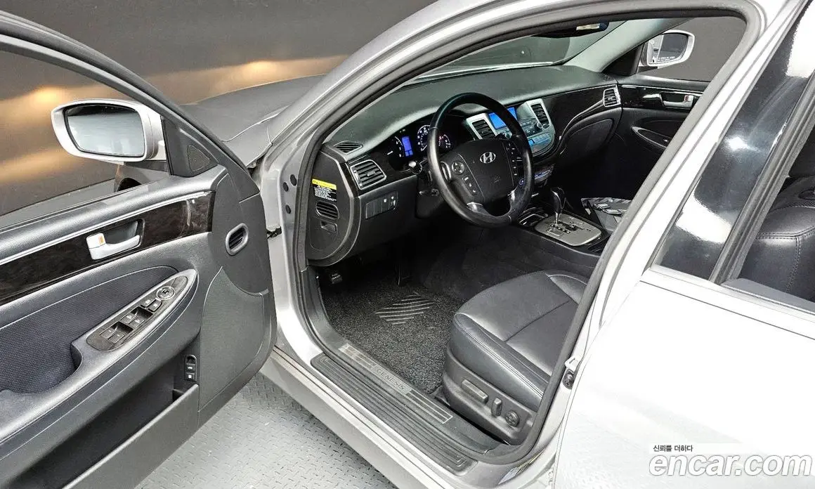 Hyundai Genesis 2013 3.8 автомат (гидро), фото 11