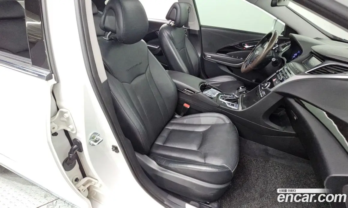Hyundai Grandeur 2014 2.4 автомат (гидро), фото 18
