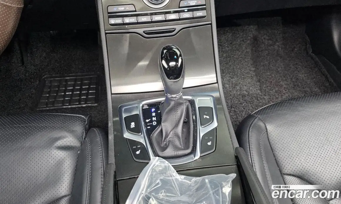 Hyundai Grandeur 2014 2.4 автомат (гидро), фото 9