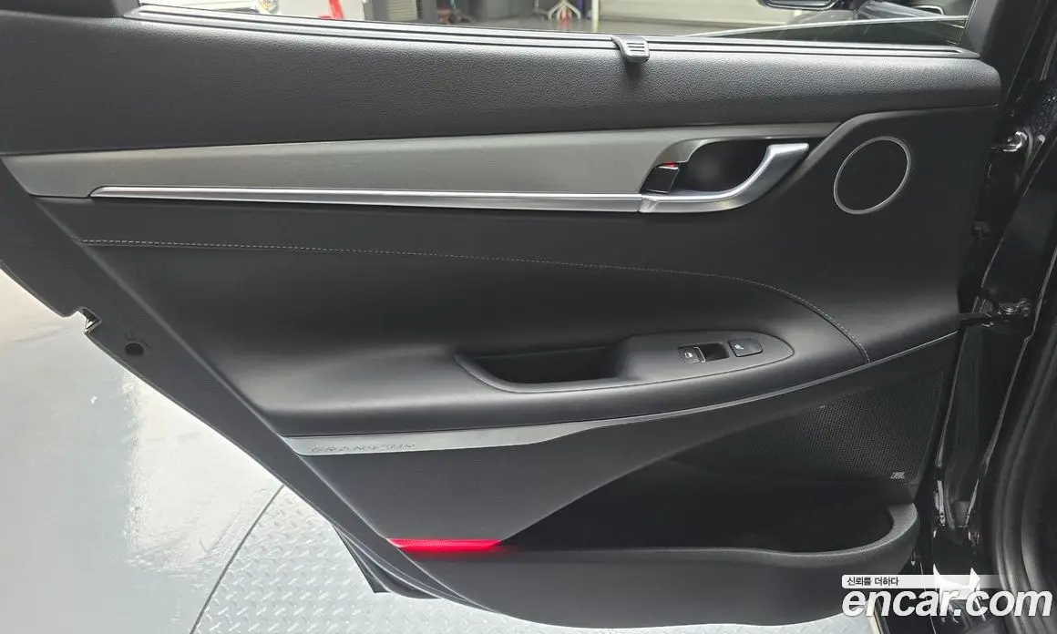 Hyundai Grandeur 2017 3.3 автомат (гидро), фото 15