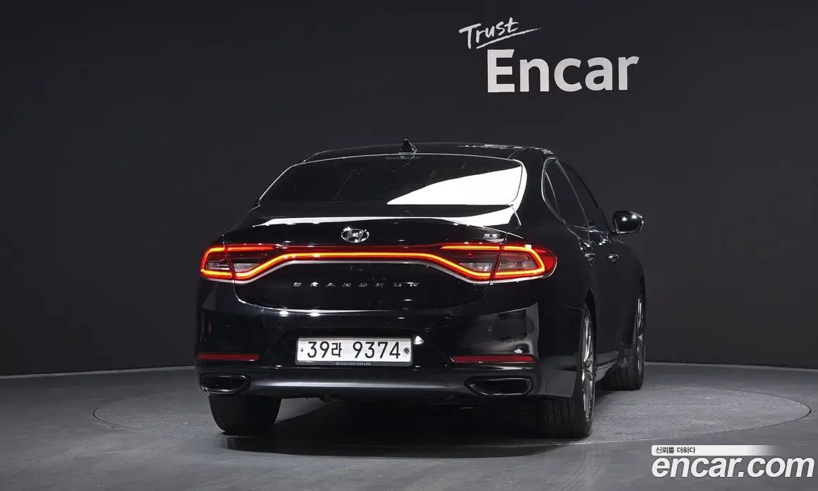 Hyundai Grandeur 2017 3.3 автомат (гидро), фото 4