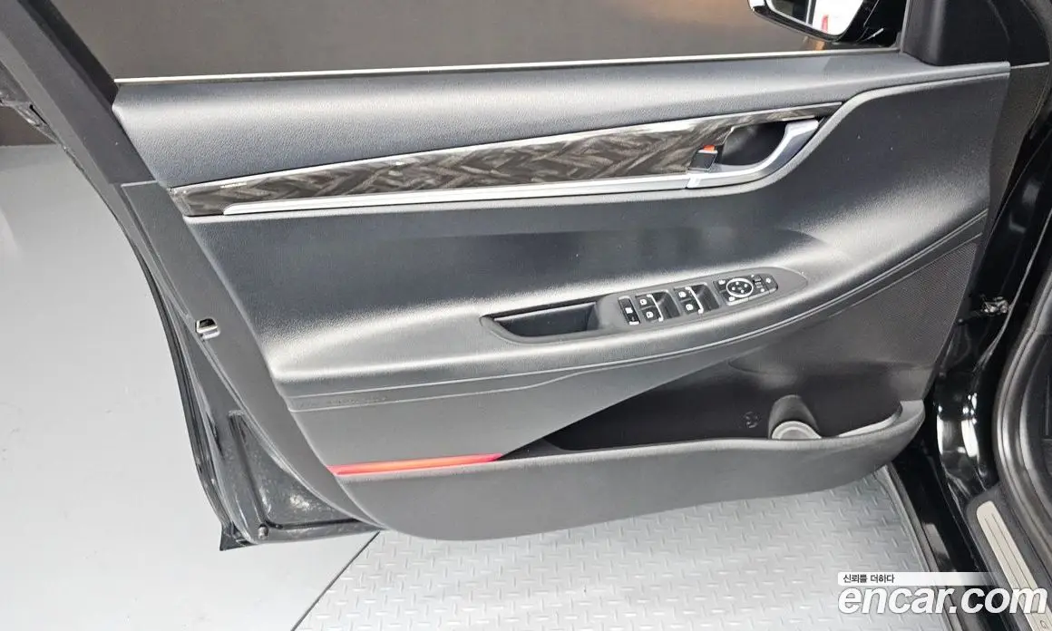 Hyundai Grandeur 2018 2.4 автомат (гидро), фото 14