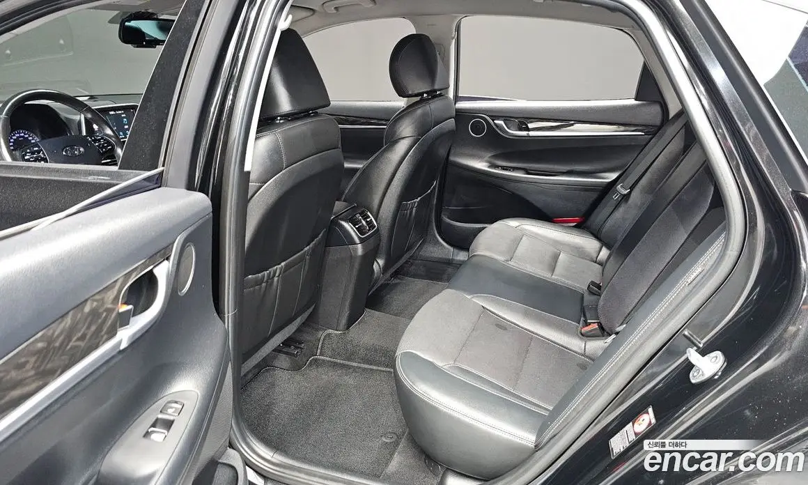 Hyundai Grandeur 2018 2.4 автомат (гидро), фото 17