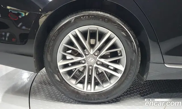 Hyundai Grandeur 2018 2.4 автомат (гидро), миниатюра 5