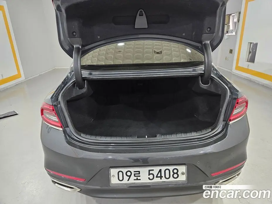 Hyundai Grandeur 2018 2.4 автомат (гидро), фото 18