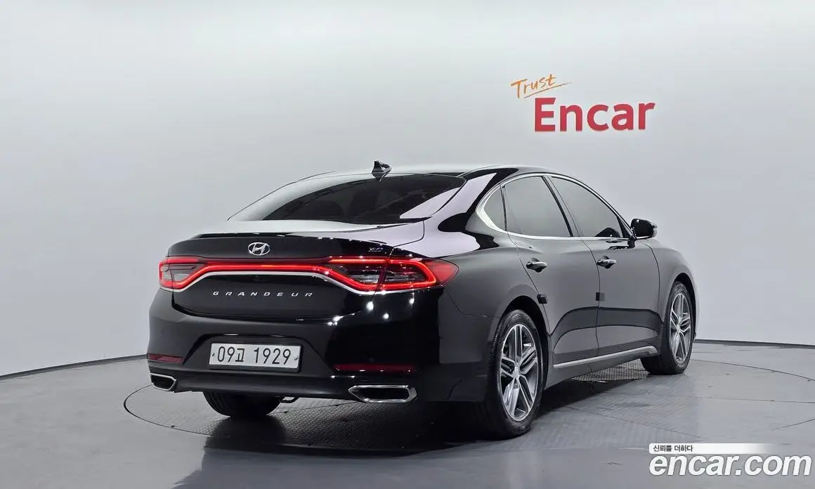 Hyundai Grandeur 2018 3.0 автомат (гидро), фото 2 Hyundai Grandeur 2018 3.0 автомат (гидро), фото 2