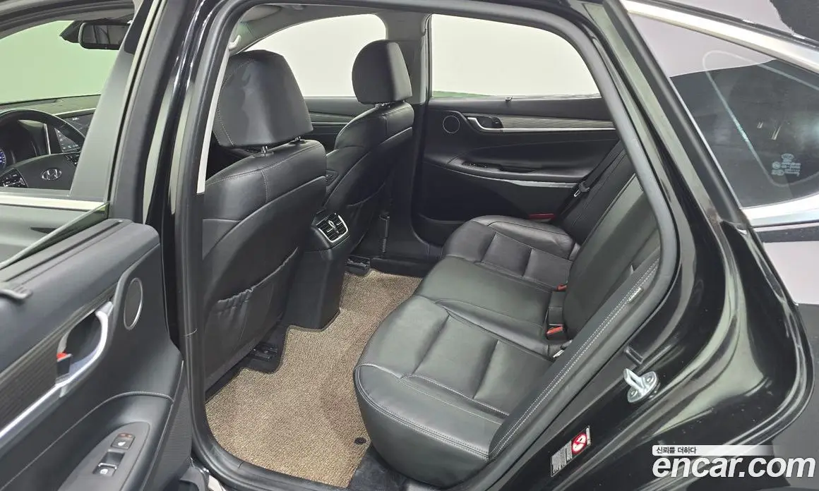 Hyundai Grandeur 2018 3.0 автомат (гидро), фото 20 Hyundai Grandeur 2018 3.0 автомат (гидро), фото 20