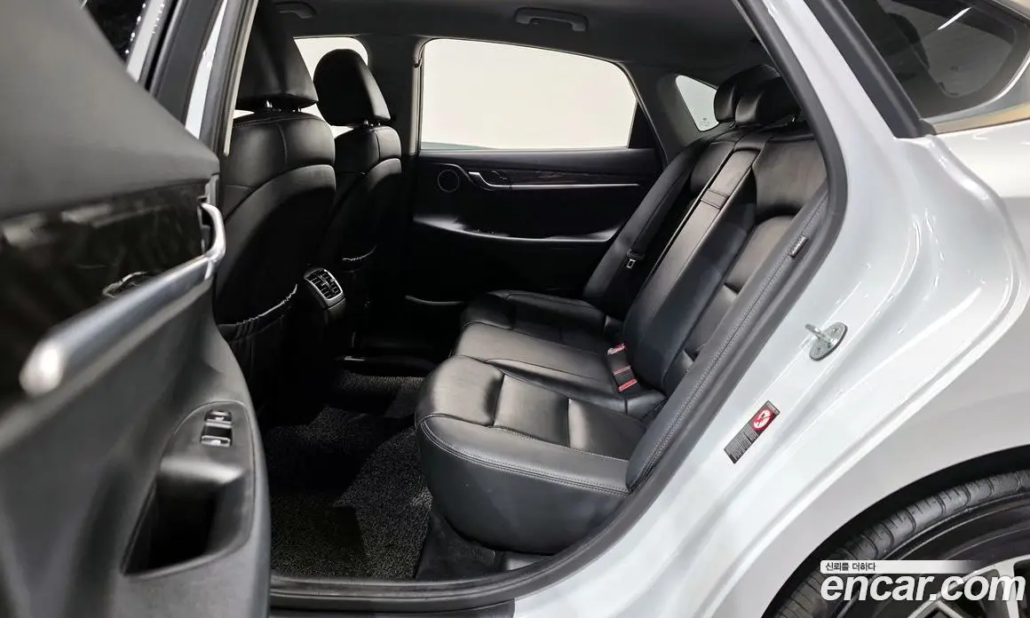 Hyundai Grandeur 2019 2.4 автомат (гидро), фото 12 Hyundai Grandeur 2019 2.4 автомат (гидро), фото 12