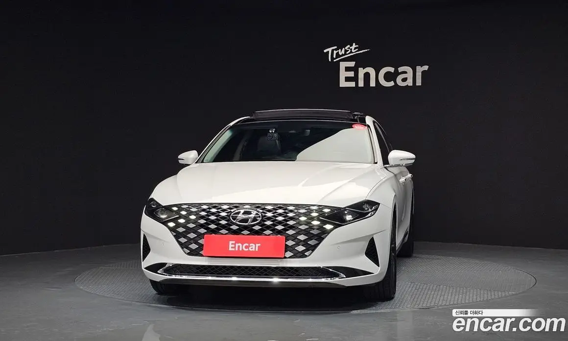 Hyundai Grandeur 2022 3.0 автомат (гидро), фото 3 Hyundai Grandeur 2022 3.0 автомат (гидро), фото 3