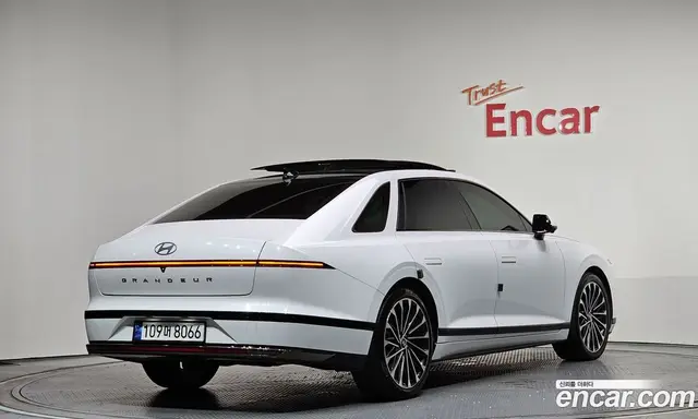 Hyundai Grandeur 2023 1.6 автомат (гидро), миниатюра 2 Hyundai Grandeur 2023 1.6 автомат (гидро), миниатюра 2