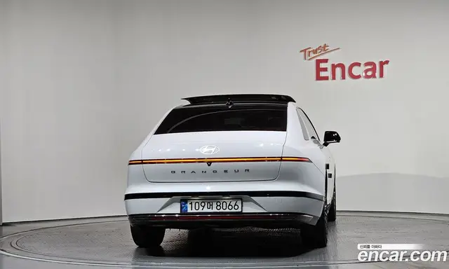 Hyundai Grandeur 2023 1.6 автомат (гидро), миниатюра 4 Hyundai Grandeur 2023 1.6 автомат (гидро), миниатюра 4