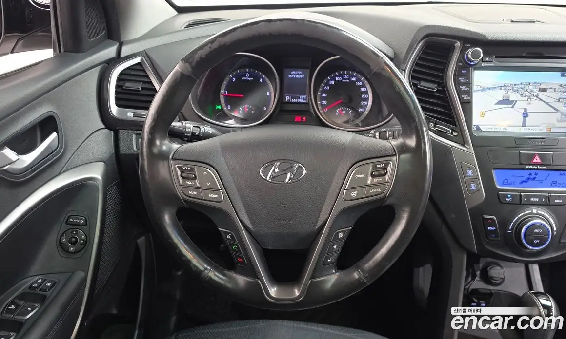Hyundai Santa Fe 2013 2.0 автомат (гидро), фото 18
