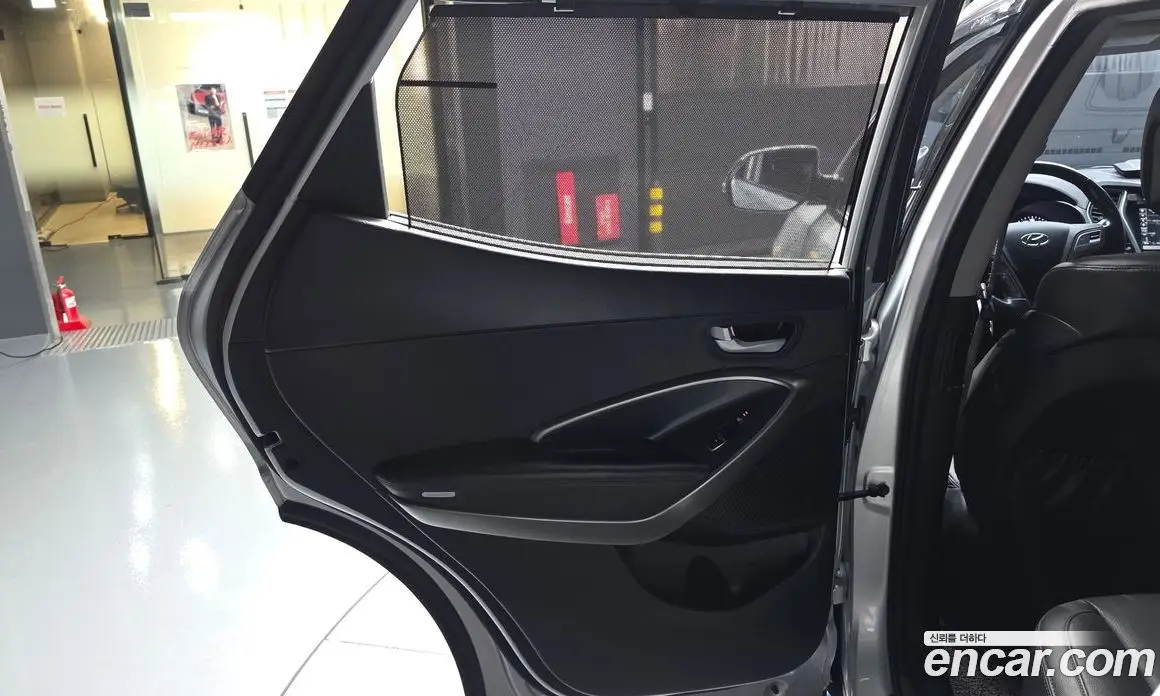 Hyundai Santa Fe 2017 2.0 автомат (гидро), фото 15 Hyundai Santa Fe 2017 2.0 автомат (гидро), фото 15