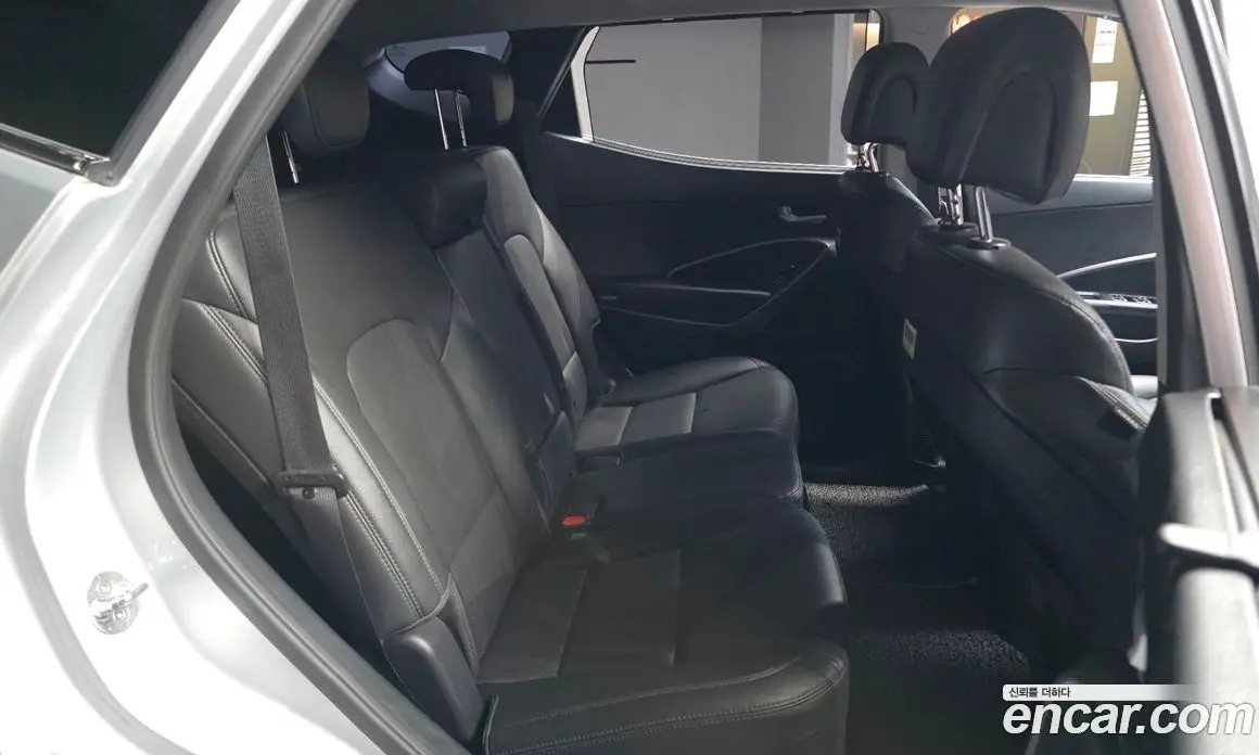 Hyundai Santa Fe 2017 2.0 автомат (гидро), фото 18 Hyundai Santa Fe 2017 2.0 автомат (гидро), фото 18