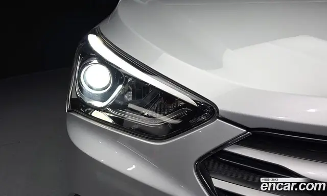 Hyundai Santa Fe 2017 2.0 автомат (гидро), миниатюра 8 Hyundai Santa Fe 2017 2.0 автомат (гидро), миниатюра 8