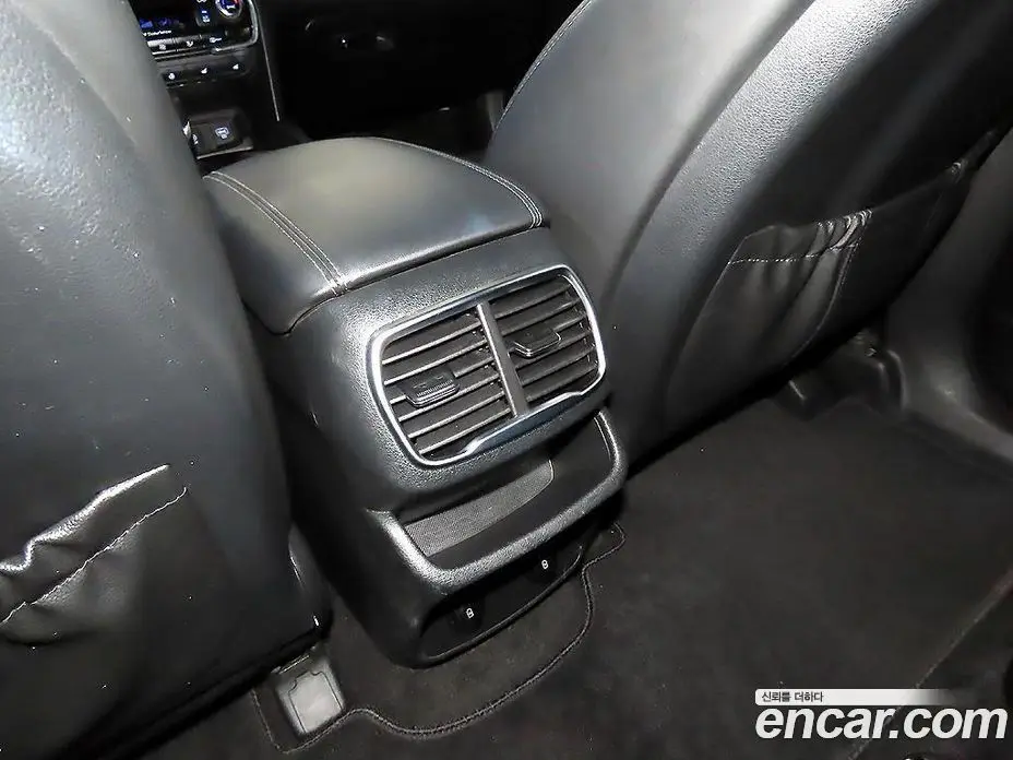 Hyundai Santa Fe 2018 2.0 автомат (гидро), фото 16