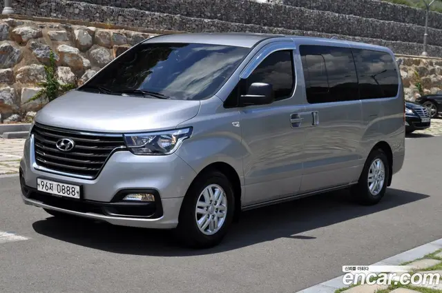 Hyundai Starex 2019 2.5 автомат (гидро), миниатюра 3 Hyundai Starex 2019 2.5 автомат (гидро), миниатюра 3