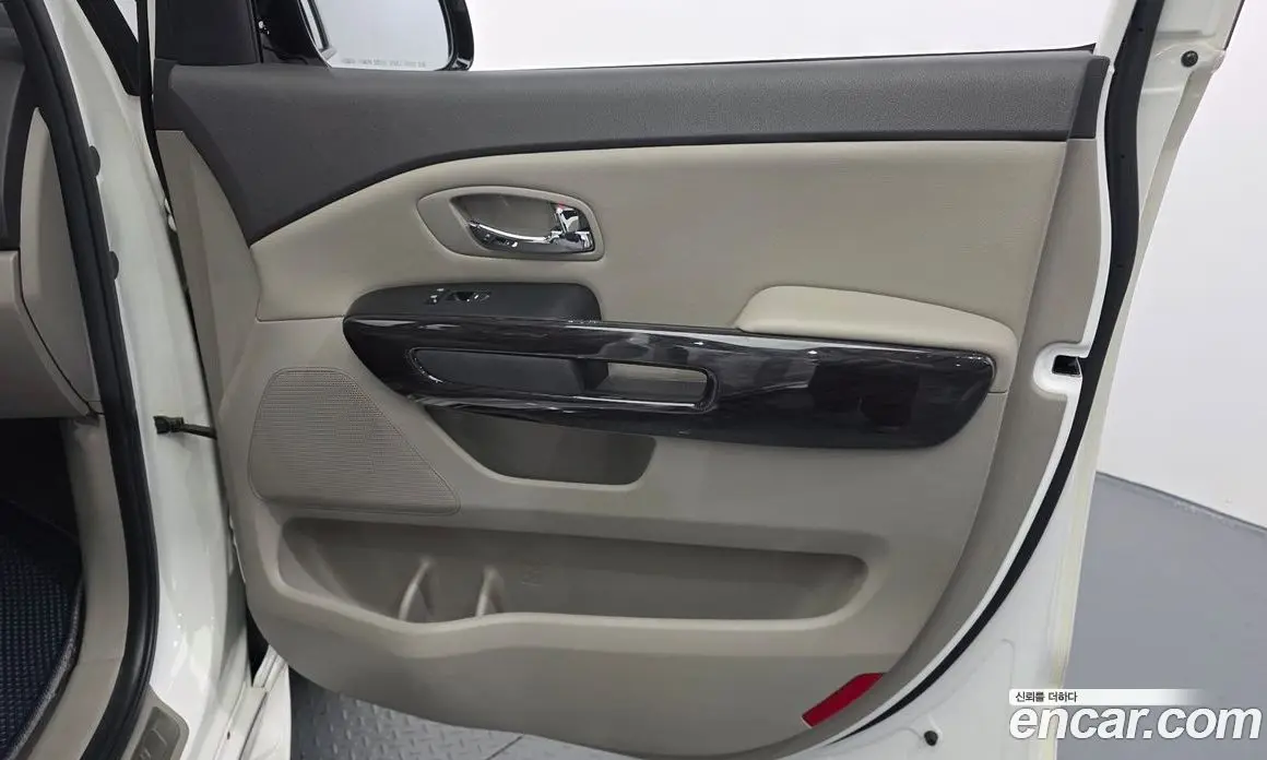 Kia Carnival 2016 2.2 автомат (гидро), фото 15