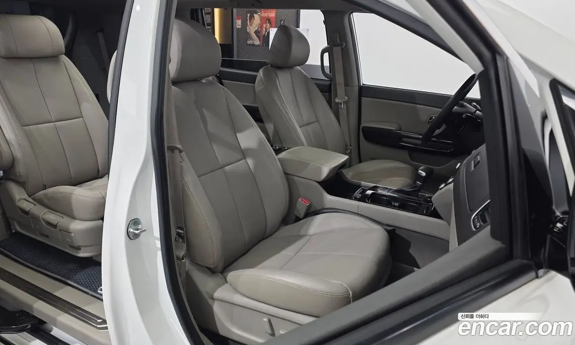 Kia Carnival 2016 2.2 автомат (гидро), фото 16
