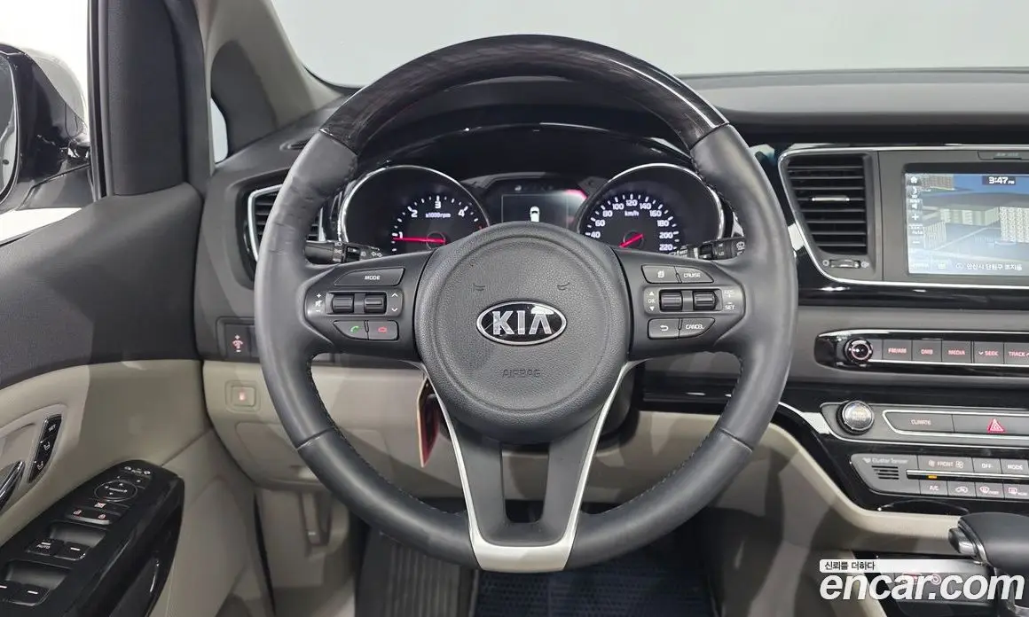 Kia Carnival 2016 2.2 автомат (гидро), фото 19