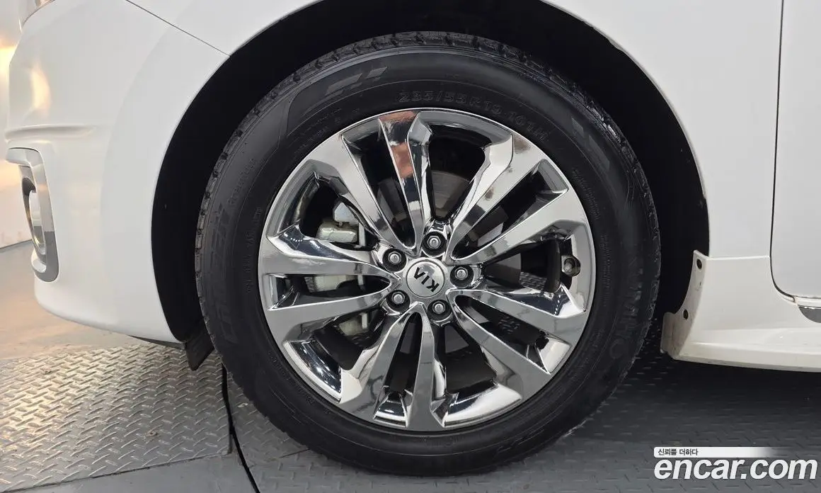 Kia Carnival 2016 2.2 автомат (гидро), фото 5