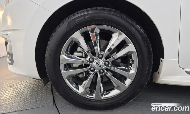 Kia Carnival 2016 2.2 автомат (гидро), миниатюра 5