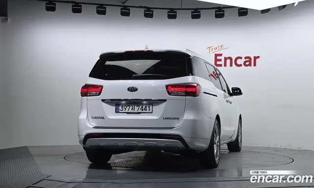 Kia Carnival 2017 2.2 автомат (гидро), миниатюра 4 Kia Carnival 2017 2.2 автомат (гидро), миниатюра 4