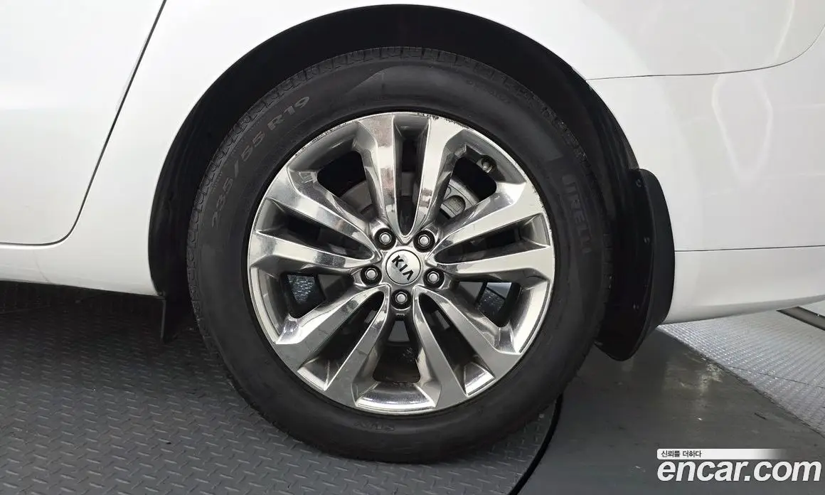 Kia Carnival 2017 2.2 автомат (гидро), фото 7 Kia Carnival 2017 2.2 автомат (гидро), фото 7